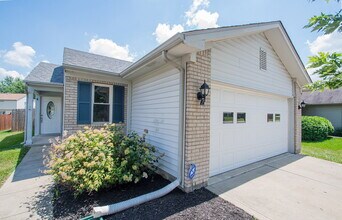 6091 Parrington Dr in Indianapolis, IN - Building Photo - Building Photo
