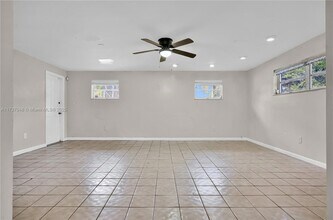 801 NE 168th St, Unit 270-209 in North Miami Beach, FL - Building Photo - Building Photo