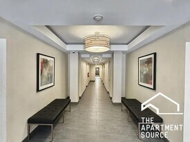 1100 Church St, Unit 101 in Evanston, IL - Building Photo