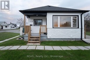 718 Ontario Rd in Welland, ON - Building Photo