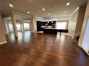 401 Sagebrush Trail in Murphy, TX - Building Photo - Building Photo