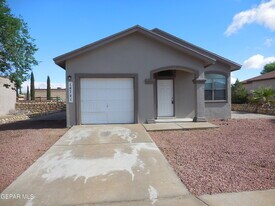 14741 Calhoun Dr in Horizon City, TX - Building Photo