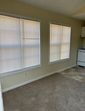 327 Taylor St SW in Winston-Salem, NC - Building Photo - Building Photo