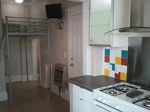 433 S Douglas St, Unit 3 in Salt Lake City, UT - Foto de edificio - Building Photo