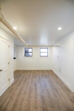 2270 W Leland Ave in Chicago, IL - Building Photo - Building Photo