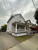 349 W McMillan St in Cincinnati, OH - Building Photo