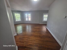 20 W Ross St in Wilkes-Barre, PA - Building Photo