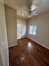 750 E 40th Pl in Los Angeles, CA - Building Photo - Building Photo