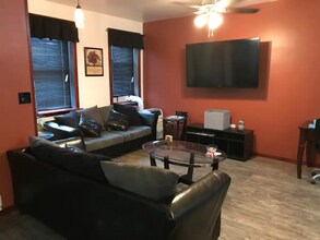 70 Market St, Unit Apt #4 in Oneonta, NY - Building Photo - Building Photo