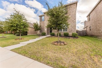 1300 Honeywood Ln in Royse City, TX - Building Photo - Building Photo