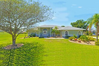 424 Holly Dr in Sebring, FL - Building Photo - Building Photo