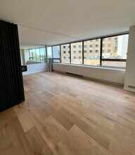 2800 N Lake Shore Dr, Unit 613 in Chicago, IL - Building Photo - Building Photo