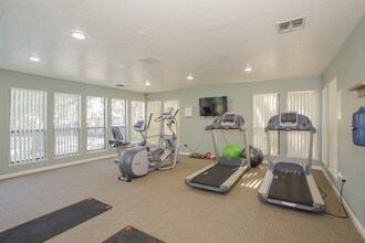 Windscape Apartments in Roseville, CA - Building Photo - Interior Photo