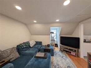 489 Main St, Unit 3 in Medford, MA - Building Photo - Building Photo
