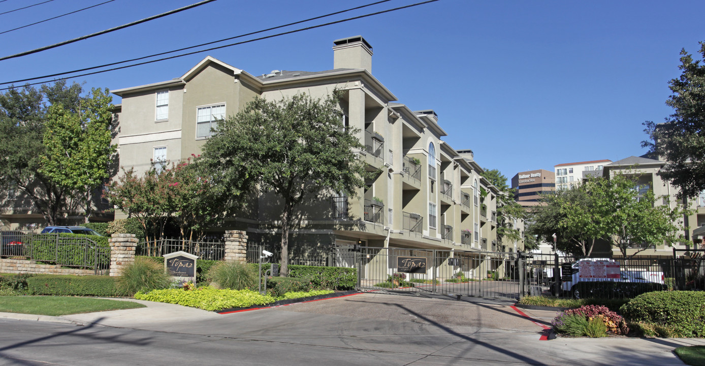 Topaz  Townhomes in Uptown in Dallas, TX - Foto de edificio