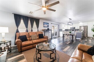 3213 Brautigan Ct in North Las Vegas, NV - Building Photo - Building Photo