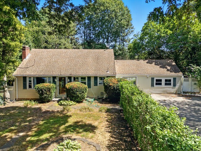 property at 21 Maple Rd