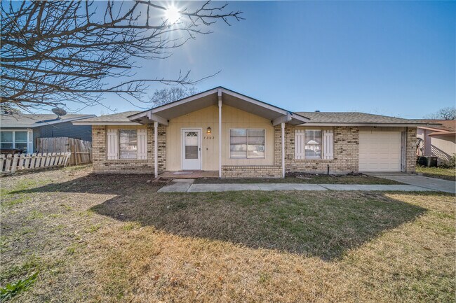 7302 Glen Hvn in San Antonio, TX - Building Photo - Building Photo
