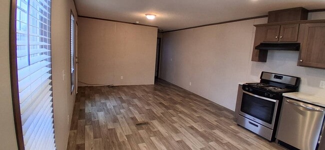 1191 W Michelle Way in Rushville, IN - Building Photo - Building Photo