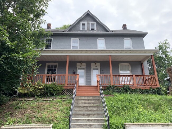 property at 221 Philadelphia Ave