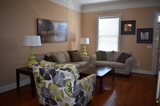 433 Montgomery St, Unit b in Savannah, GA - Building Photo - Building Photo