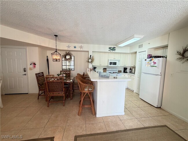 property at 1220 Wildwood Lakes Blvd