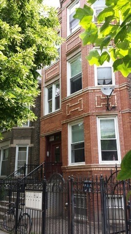 1241 N Artesian Ave in Chicago, IL - Foto de edificio - Building Photo