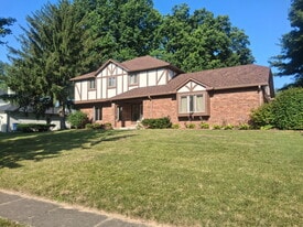 3768 E Carmel Dr in Carmel, IN - Building Photo