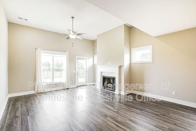 105 Weller Ln in Gallatin, TN - Building Photo - Building Photo