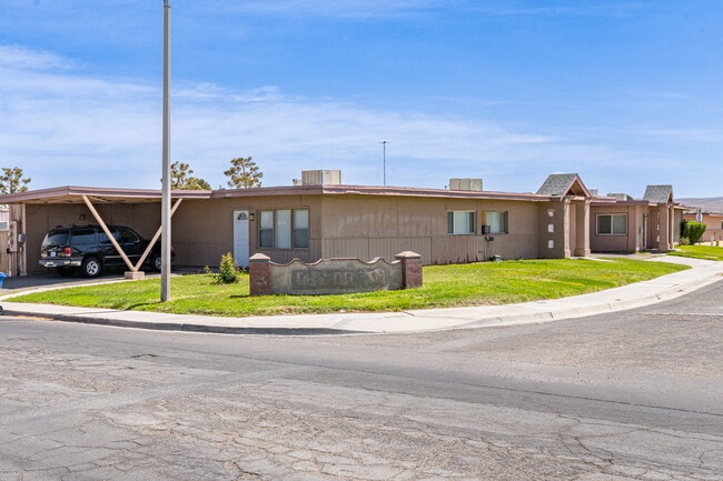 Desert Oasis Apartments