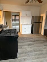 13102 Bartlett Ave, Unit 1 in Cleveland, OH - Building Photo - Building Photo