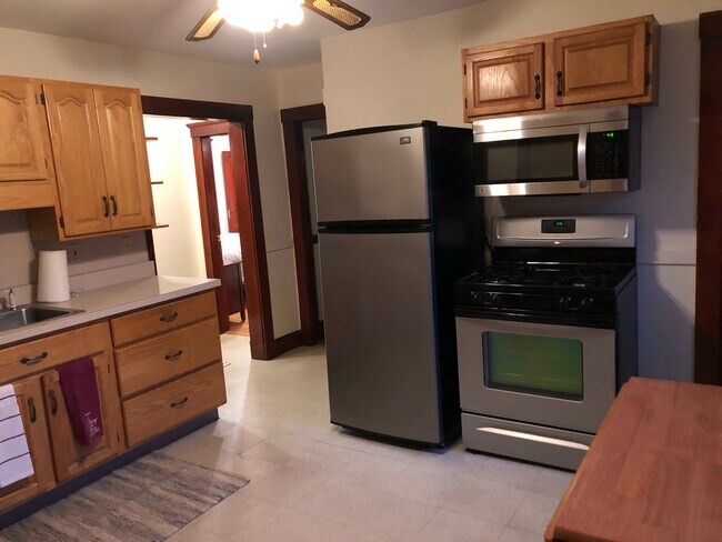 56 Union St, Unit 1 in Boston, MA - Building Photo - Building Photo