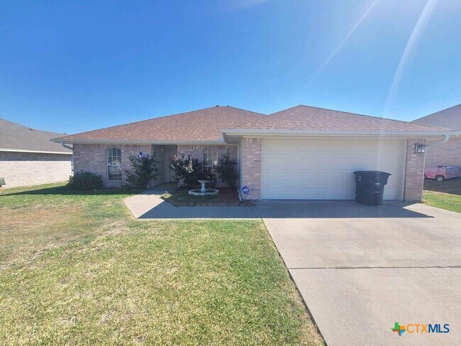 property at 4504 Aspen Dr