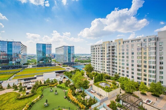 40-26 College Point Blvd in Queens, NY - Building Photo - Building Photo