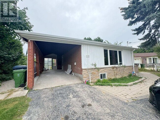 property at 22 Axsmith Crescent
