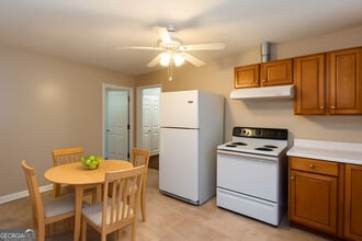 3172 Humphries Dr SE in Atlanta, GA - Building Photo - Building Photo