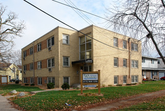 Park Meadows Apartments in Minneapolis, MN - Building Photo - Building Photo