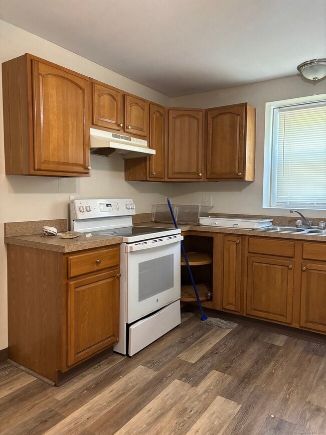36 Elmview Cir in Waterbury, CT - Building Photo - Building Photo