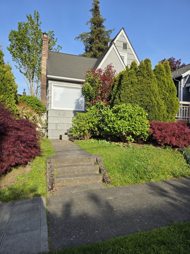 property at 1518 Warren Ave N