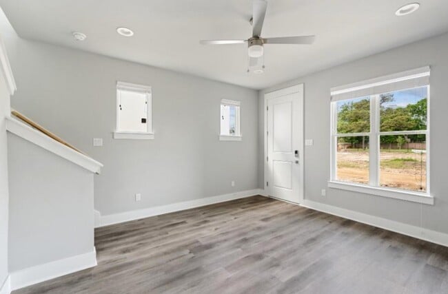 property at 13588 Ella Blvd