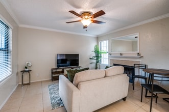 4748 Old Bent Tree Ln in Dallas, TX - Building Photo - Building Photo