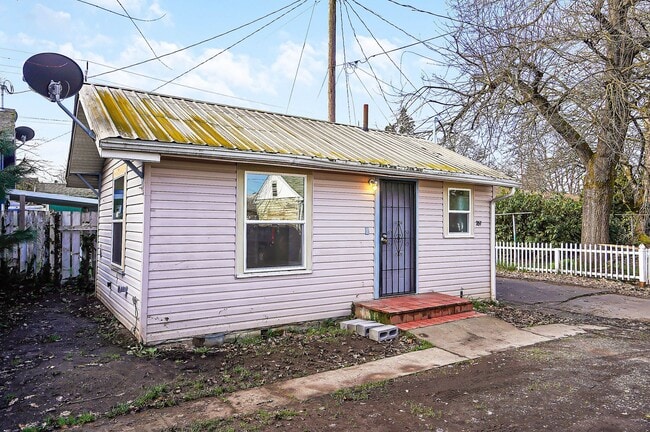 351 19th St SE in Salem, OR - Building Photo - Building Photo