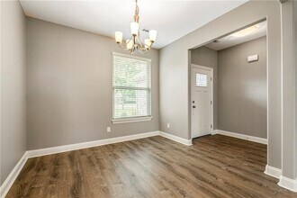 4403 W Meadow Oaks Dr in Rogers, AR - Building Photo - Building Photo