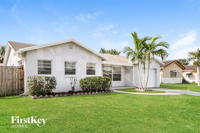 8800 SW 10th St in Boca Raton, FL - Building Photo - Building Photo