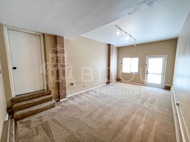2036 Bristlecone Dr in Colorado Springs, CO - Building Photo - Building Photo