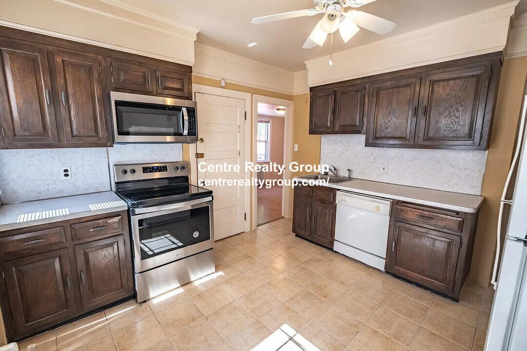 87 Glen Ave in Newton, MA - Building Photo