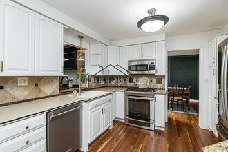 2418 5th Ave NW in Rochester, MN - Building Photo - Building Photo