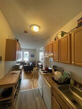 220 Massachusetts Ave, Unit 2 in Arlington, MA - Building Photo - Building Photo