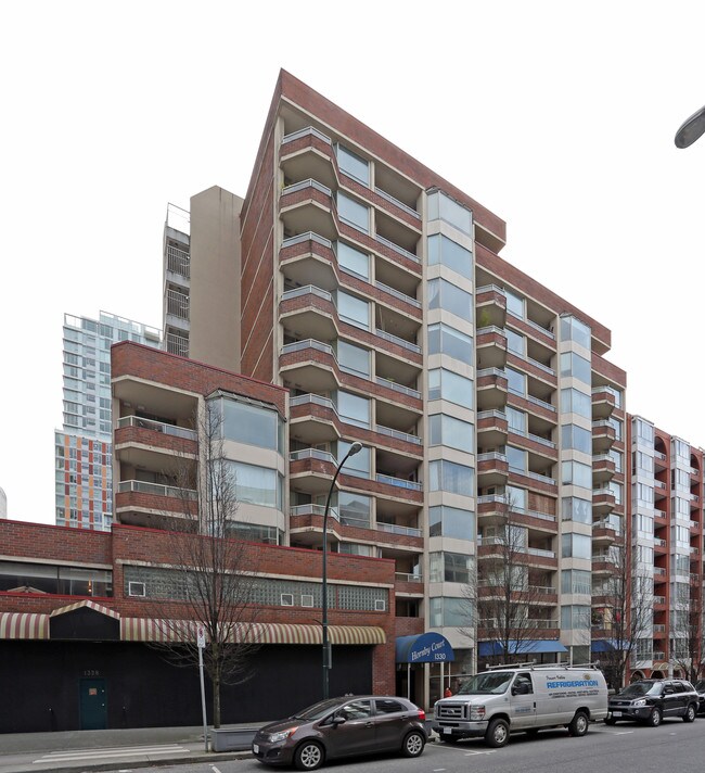 Hornby Court in Vancouver, BC - Building Photo - Building Photo