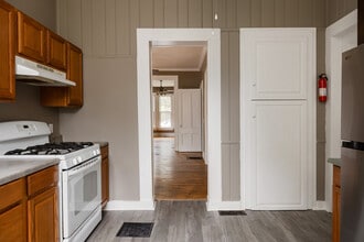 355 W Clinton St in Elmira, NY - Building Photo - Building Photo